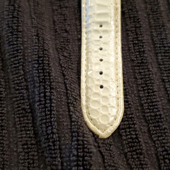 GENOA Watch - Picture 3 of 5